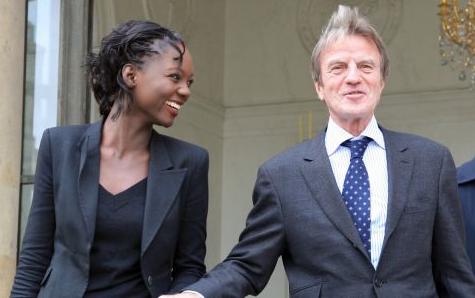 Rama Yade and Bernard Kouchner leave the government